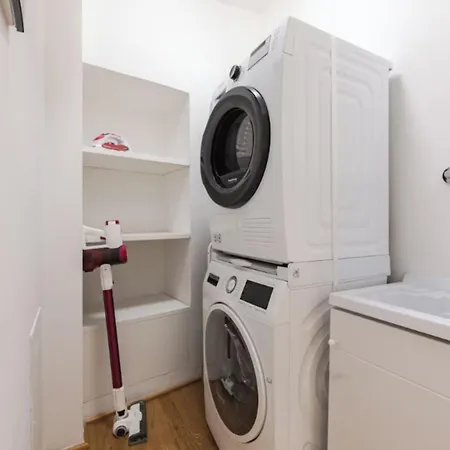 Appartement Bella Casa Milaan